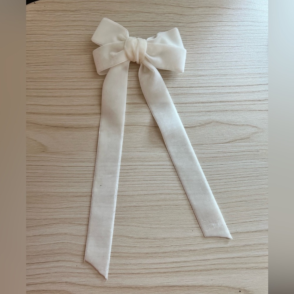 Women’s bow